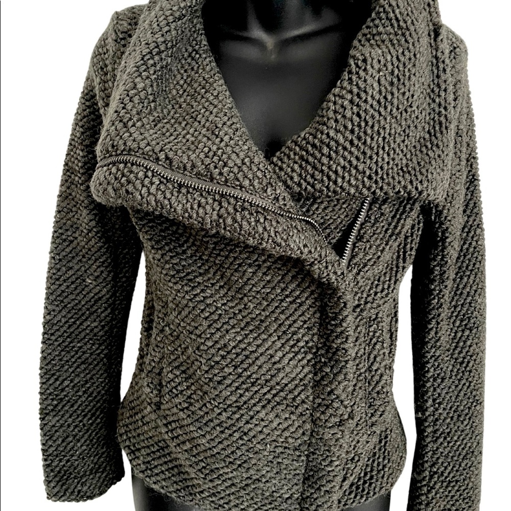 BLANK NYC 
Navy 
Wool Moto Style Cardigan
 XS